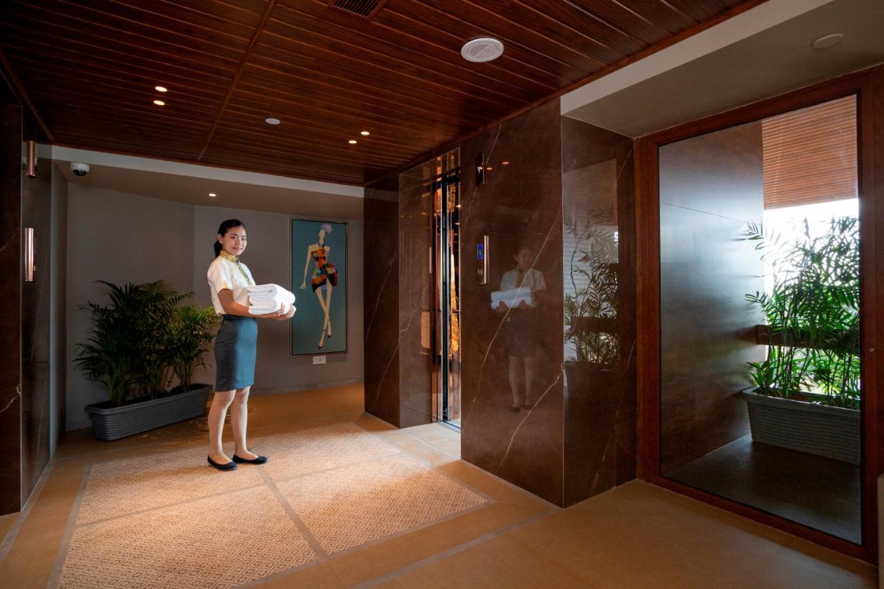 Yu Hotel Candolim Eksteriør billede