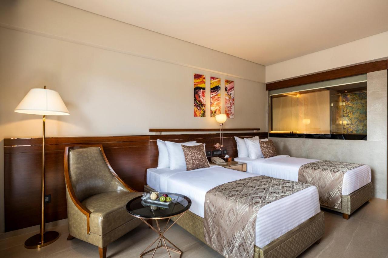 Yu Hotel Candolim Eksteriør billede