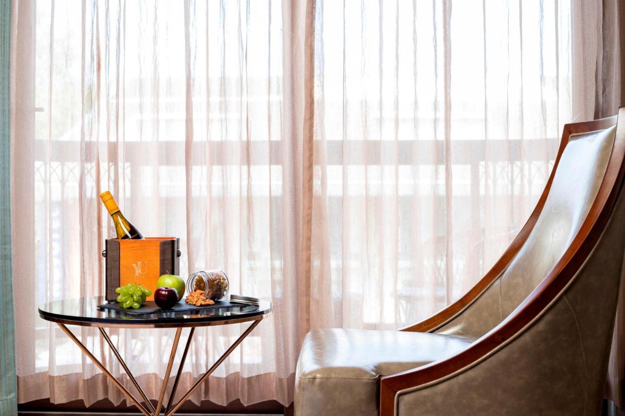 Yu Hotel Candolim Eksteriør billede