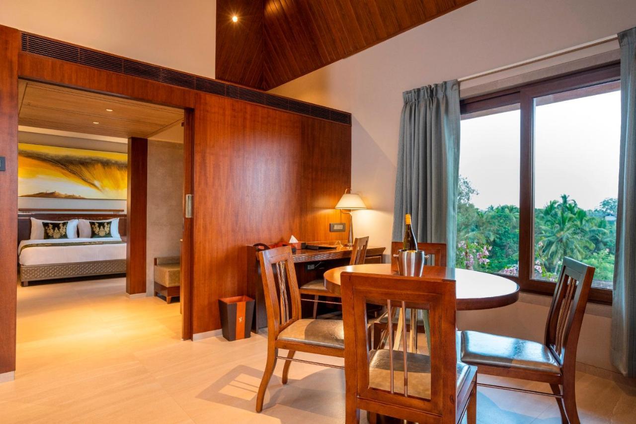 Yu Hotel Candolim Eksteriør billede